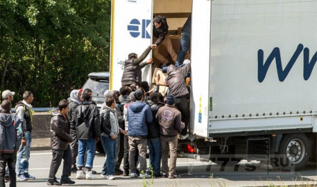 До 12000 мигрантов находятся в бегах после прибытия в Великобританию