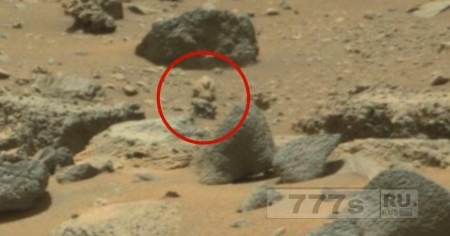 Верующие в инопланетян нашли застывшего солдата на Марсе.