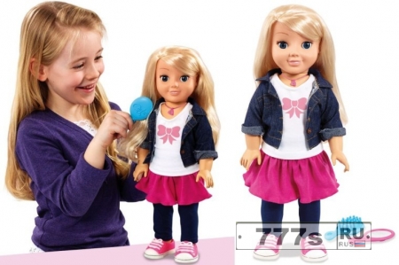 Родителям посоветовали уничтожить куклу, потому что она может шпионить за детьми.