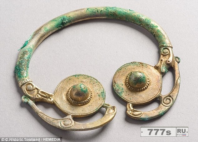 Охотник за кладами обнаружил один из самых важных в Британии артефактов викингов.