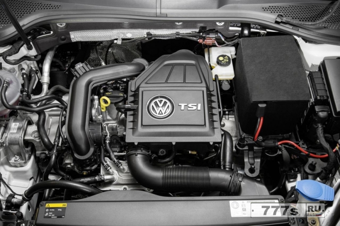 Новый Volkswagen Golf 1.0 TSI может быть дороговат, но он позволяет вам экономить на топливе.