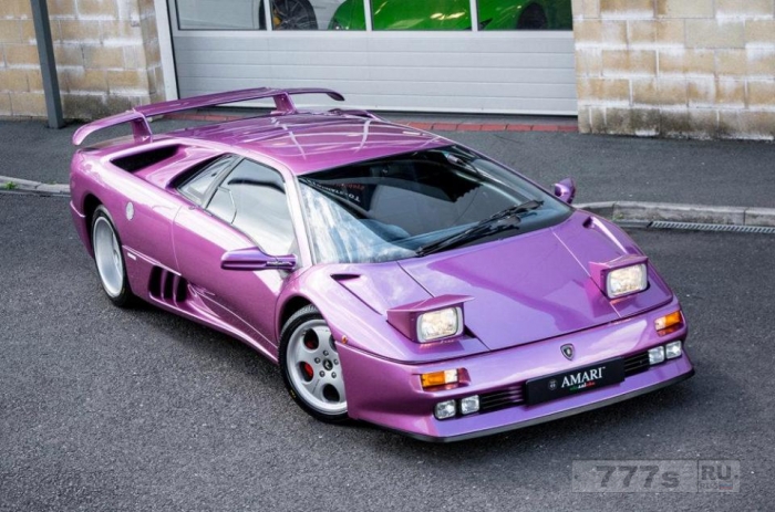 Фиолетовый Lamborghini Diablo из музыкального видеоклипа Jay Kay's Cosmic Girl продаётся за £ 550 000