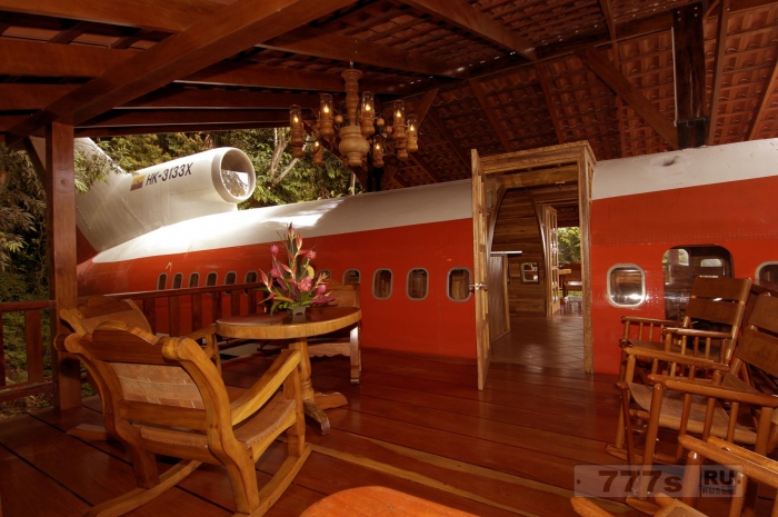 Взгляните на Boeing 727, превращенный в роскошный гостиничный номер в тропическом лесу Коста-Рики.