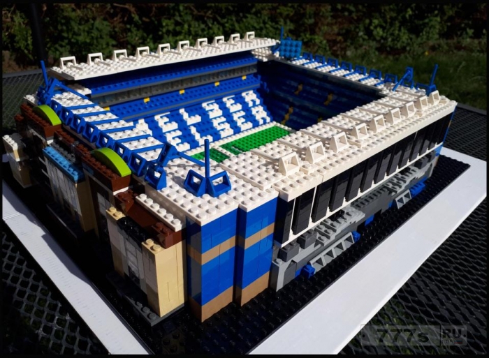 Любитель футбола построил из Lego 66 из 92 английских стадиона.