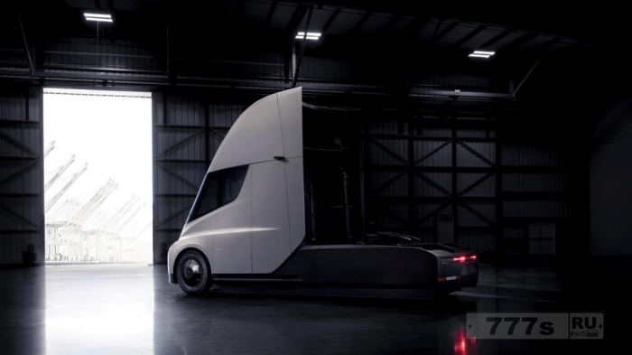 Tesla раскрывает новый электрический грузовик - и оглушает мир новым спортивным автомобилем Roadster 2 со скоростью 250 миль в час