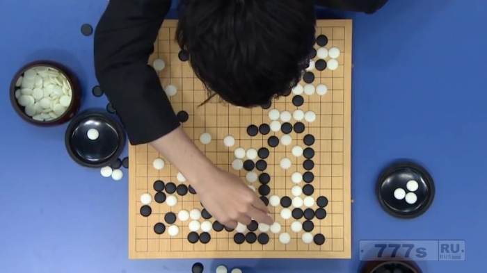 Супер ИИ AlphaZero от Google стал одним из лучших шахматистов мира после изучения игры с нуля
