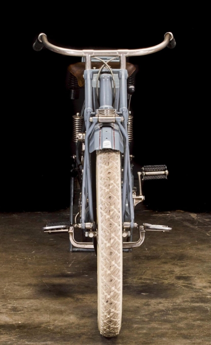 Редкий классический мотоцикл Стивена МакКуина 1914 года, будет продаваться за 100 000 фунтов стерлингов