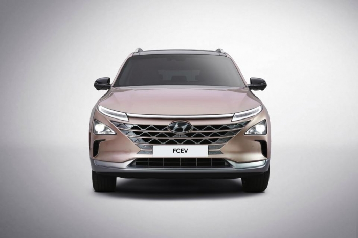 Hyundai показала новый Santa Fe умный внедорожник, предупреждающий вас, если вы оставили детей или домашних животных в машине