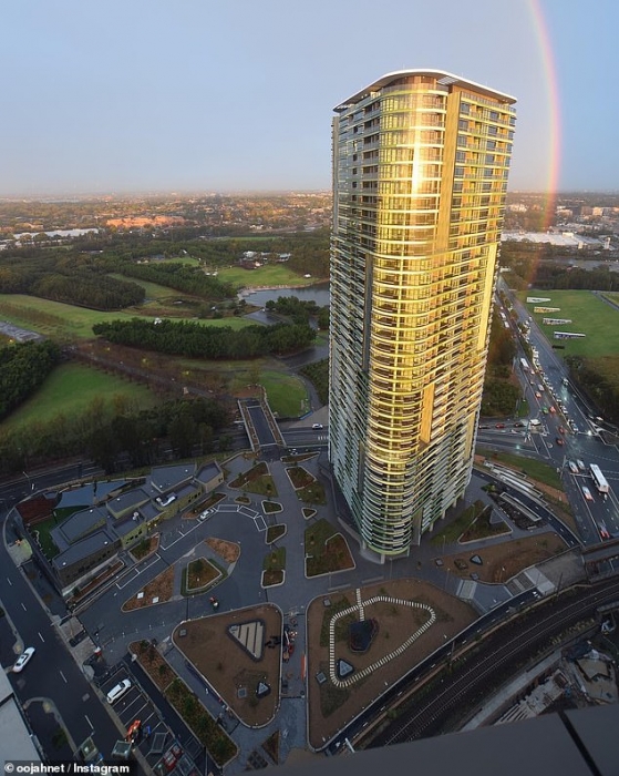 Более 3000 человек эвакуированы из-за опасений, что новый 34-этажный жилой дом в Олимпийском парке Сиднея рухнет