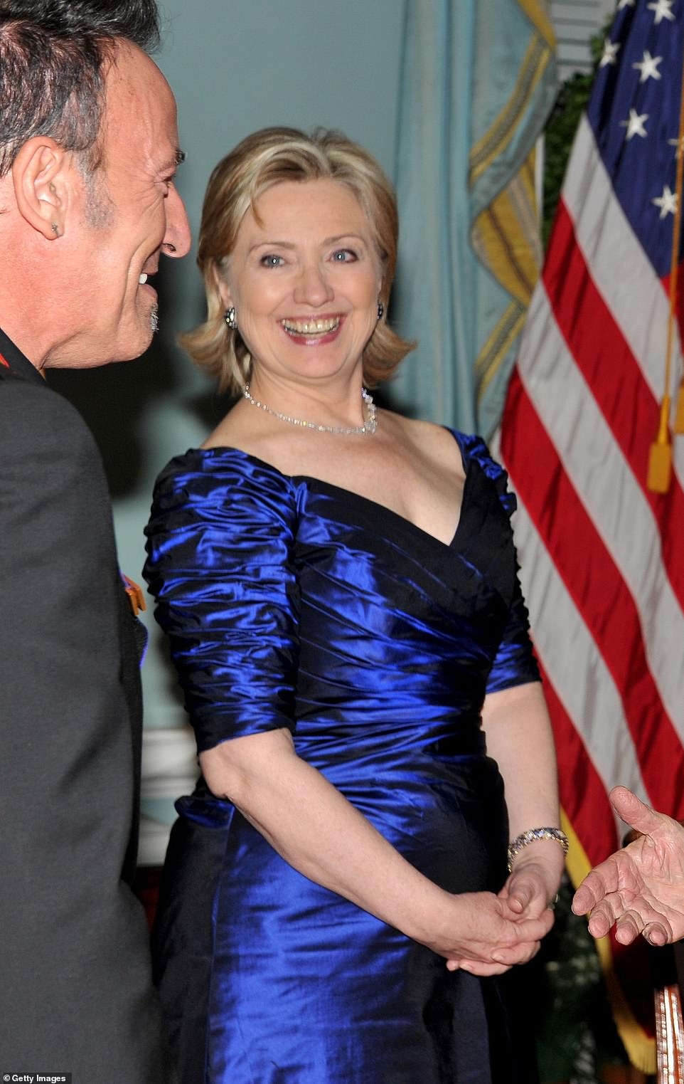 Клинтон в платье
