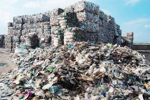 США стали мировым лидером по производству мусора